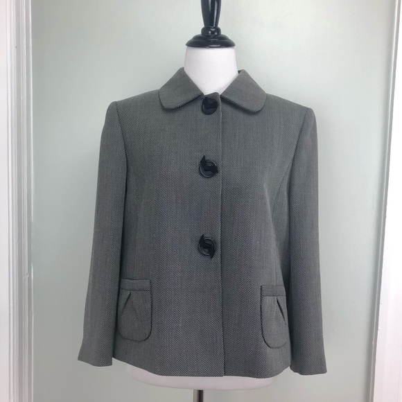 Tahari Arthur S. Levine Button Front Jacket - 8 - Picture 3 of 15